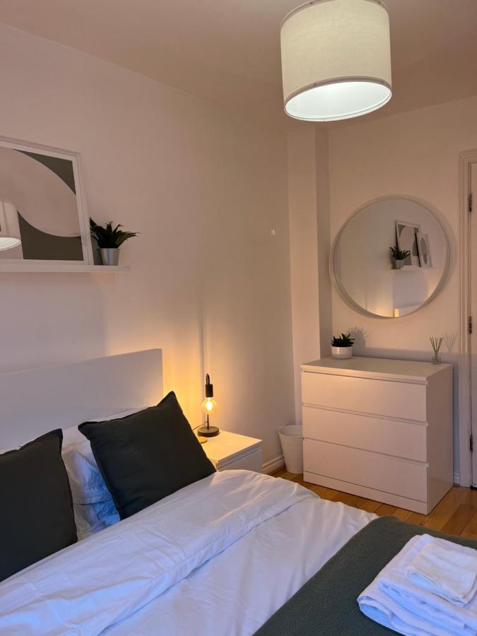Homely 2 Story Cathedral City Apartment Ντάρχαμ Εξωτερικό φωτογραφία